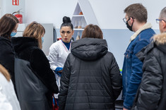 Wizyta w Laboratorium instrumentalnej analizy jakości żywności. O laboratorium opowiada dr inż. Karolina  Choroszy,