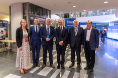 Od lewej: dr Jolanta Stec-Rusiecka, dr hab. Mariusz Ruszel prof. PRz, Ireneusz Zyska, dr Michał Kurtyka, Olgierd Dziekoński, dr inż. Piotr D. Moncarz, fot. A. Surowiec