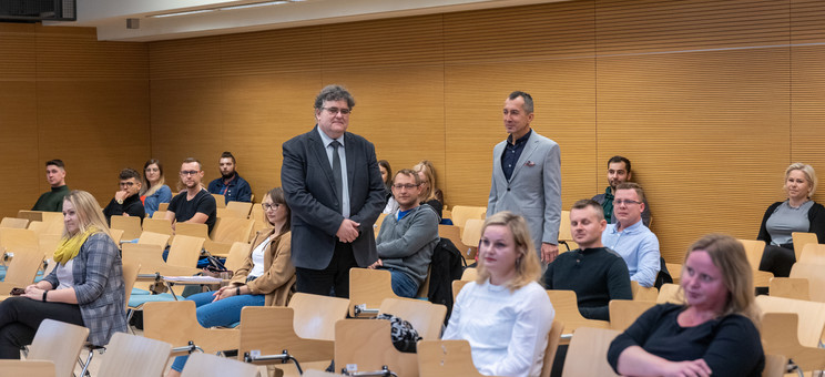 Prof. Grzegorz Ostasz i dr Adam Laska podczas 31. inauguracji studiów podyplomowych „Zarządzanie bezpieczeństwem i higieną pracy”, fot. A. Surowiec 