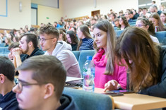 Studenci podczas prelekcji. 