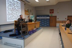 Wykład otwarty o zarządzaniu lotniskiem na Wydziale Zarządzania,