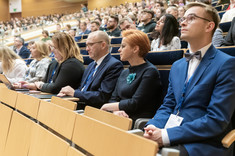 Od prawej: mgr Konrad Smoleń, dr Iwona Wojciechowska, dr hab. Marcin Gębarowski, prof. UEK, dr inż. Agnieszka Kawecka, fot. Arkadiusz Surowiec.