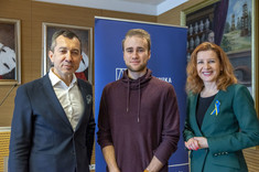  Od lewej: prof. G. Ostasz, Mateusz Piotrowski, prof. PRz B. Zatwarnicka-Madura, fot. B. Motyka