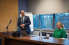 V Seminarium Naukowe Wydziału Zarządzania – wsparcie doktorantów i wymiana doświadczeń badawczych,