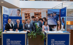 Pracownicy oraz studenci zaangażowani w organizację konferencji