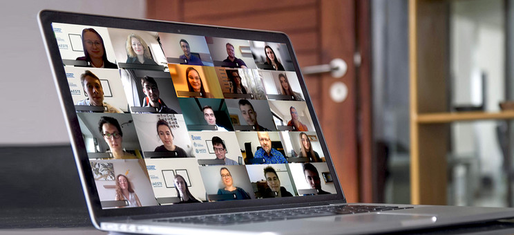 Uczestnicy konferencji (zrzut ekranu).