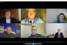 Uczestnicy panelu Zagrożenia polityki bezpieczeństwa w XXI wieku (zrzut ekranu).