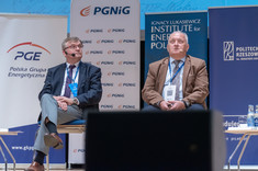 Uczestnicy konferencji podczas panelu dyskusyjnego, fot. A. Surowiec