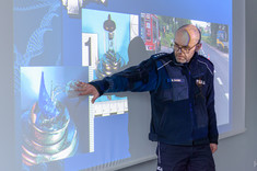 Warsztaty prowadzone przez Policję podczas Dnia Otwartego Wydziału Zarządzania