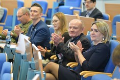 Przedstawiciele WZ na konferencji pt.: "Lotnictwo cywilne wobec wyzwań przyszłości",