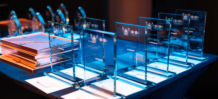 Statuetki wręczane laureatom konkursu KoKoN22, źródło: organizator.