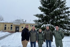 Studenci w 8. Bazie Lotnictwa Transportowego, 3. Grupie Poszukiwawczo-Ratowniczej oraz Muzeum Lotnictwa Polskiego w Krakowie,