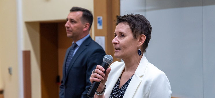 Od lewej: dr Zygmunt Dudek, dr hab. Marta Pomykała, prof. PRz, fot. Arkadiusz Surowiec