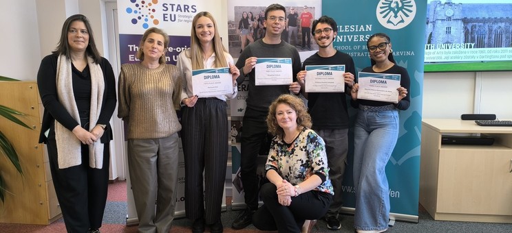 Międzynarodowy tydzień prezentacji i nauki – studenci PRz w programie STARS EU i XXV ISSMFI,