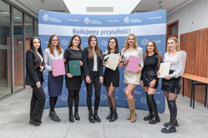 Egzamin dyplomowy na kierunku logistyka,