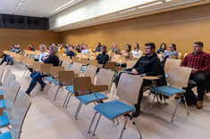 Słuchacze studiów podyplomowych „Zarządzanie BHP” podczas 31. inauguracji kierunku, fot. A. Surowiec