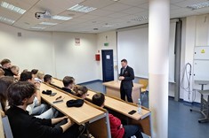 Kariera w chmurach – spotkanie z członkiem załogi pokładowej PLL LOT,