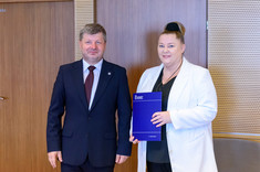 prof. dr hab. inż. Piotr Koszelnik, dr Justyna Stecko;