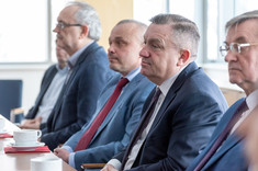 Pracownicy WZ i członkowie Rady Biznesu, fot. Arkadiusz Surowiec