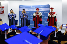 Graduacja absolwentów studiów podyplomowych MBA, 