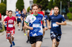 Laureaci biegu studentów, w środku Dawid Sobiło (WZ), z prawej Łukasz Miękisz (WZ), fot. Agnieszka Koterba