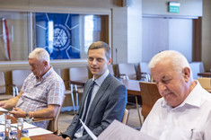  Galeria: Od lewej: prof. T. Markowski, prof. PRz M. Ruszel, prof. A. Sobkowiak.