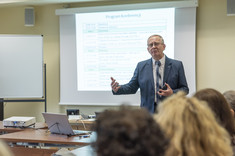 Profesor Krzysztof Kud otwiera konferencję, fot. A. Surowiec