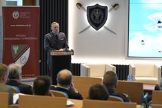 Przedstawiciele WZ na konferencji pt.: "Lotnictwo cywilne wobec wyzwań przyszłości",