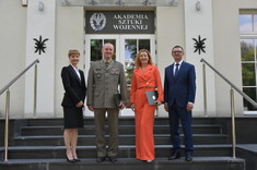 uczestnicy uroczystości,