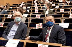 Prof. PRz Mirosław Śmieszek i prof. PRz Krzysztof Tereszkiewicz podczas posiedzenia Senatu PRz, fot. A. Surowiec