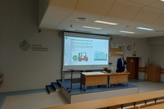 Wykład o roli Urzędu Dozoru Technicznego w bezpiecznej eksploatacji urządzeń transportu bliskiego,