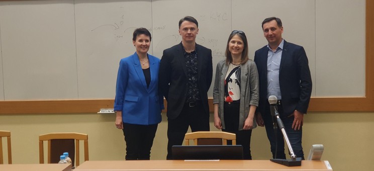 Od lewej: dr hab. Marta Pomykała, prof. PRz; Tomasz Kielich, Magdalena Korona, Zygmunt Dudek,