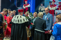 Medal Komisji Edukacji Narodowej odbiera dr hab. Teresa Piecuch, fot. A. Surowiec.