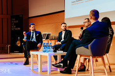 Paneliści podczas dyskusji; zdjęcie udostępnione przez Organizatorów konferencji