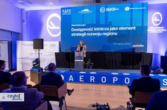 Od nauki do biznesu: Politechnika Rzeszowska i lotniska napędzają region,