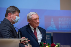  Galeria: Od lewej prof. P. Koszelnik i T. Garrish, fot. A. Surowiec.
