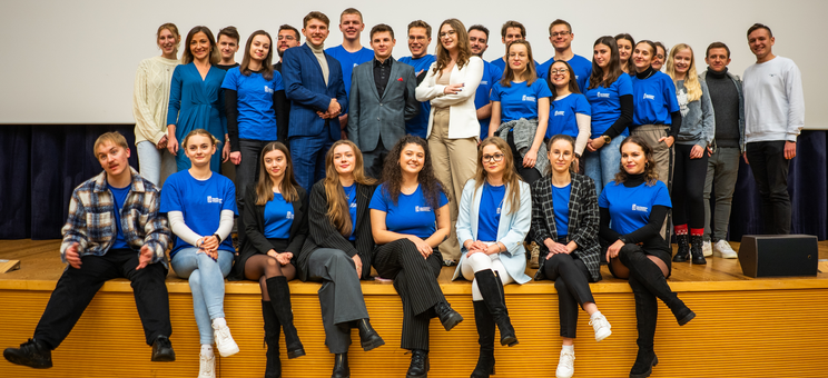 ADventure - Nocne Spotkanie z Reklamą,