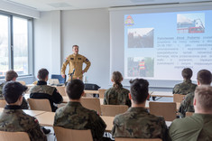 Bryg. mgr inż. Adam Wiśniewski podczas prezentacji, fot. A. Surowiec