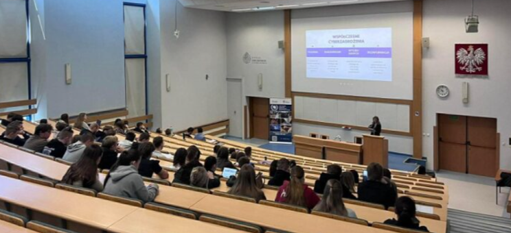 Seminarium „Bezpieczeństwo wewnętrzne w obliczu współczesnych zagrożeń”,