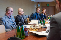 Członkowie Kapituły Nagrody podczas obrad, fot. A. Surowiec