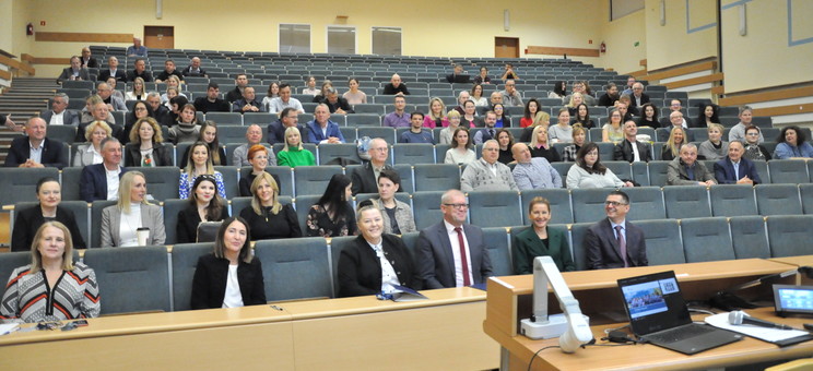 Pracownicy oraz władze Wydziału Zarządzania, fot. W. Mazur