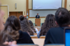 Wystąpienie dr. Zygmunta Dudka, fot. Arkadiusz Surowiec