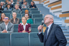 Spotkanie władz Wydziału Zarządzania PRz z pracownikami,