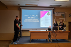 Prezentacja projektów promocyjnych dla różnych jednostek PRz przygotowanych przez studentów WZ,