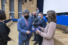 Wręczenie dr inż. D. Borkowskiej nagrody za publikację o wartości 100 pkt., fot. A. Surowiec