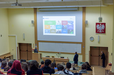 Uczestnicy Dnia Otwartego podczas wykładu