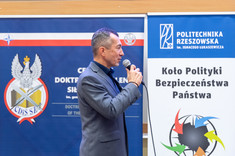 Prof. dr hab. Grzegorz Ostasz