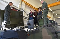 Studenci Wydziału Zarządzania z wizytą w 1. Batalionie Strzelców Podhalańskich,