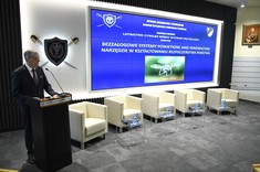 Przedstawiciele WZ na konferencji pt.: "Lotnictwo cywilne wobec wyzwań przyszłości",