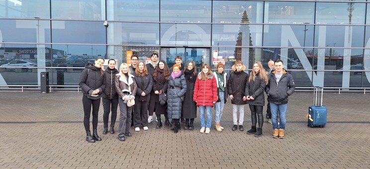 Studenci logistyki odwiedzili Port Lotniczy Rzeszów-Jasionka